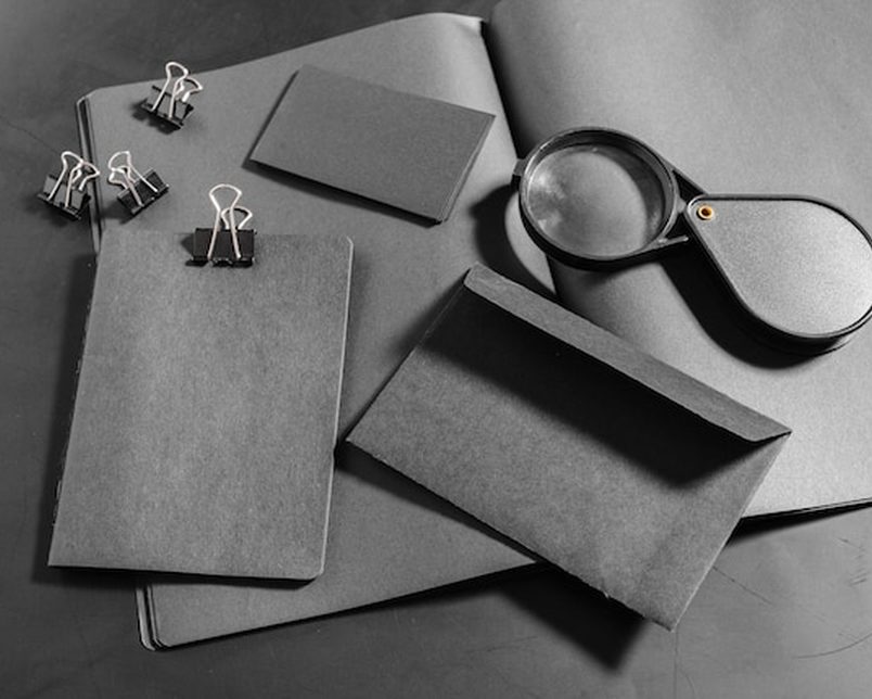 Envelopes personalizados impressos em offset com acabamento