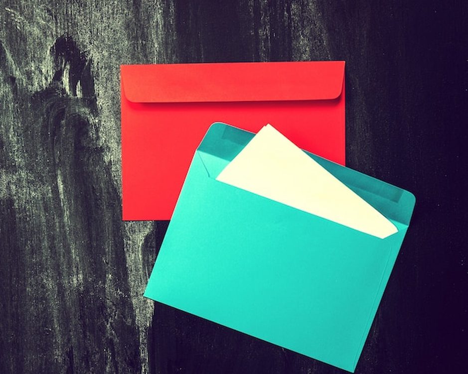Envelopes personalizados impressos em offset com acabamento