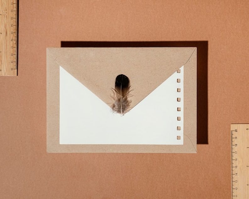 Envelopes personalizados impressos em offset com acabamento