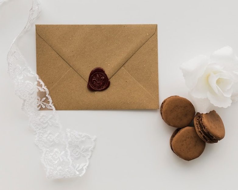 Envelopes personalizados impressos em offset com acabamento
